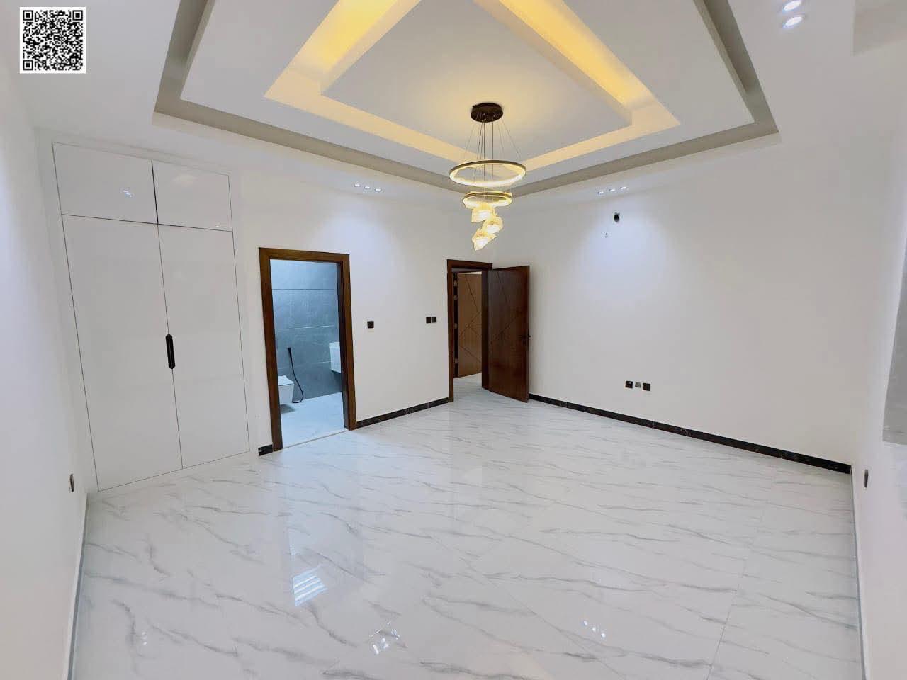 Master Bedroom Suite with attached bathroom