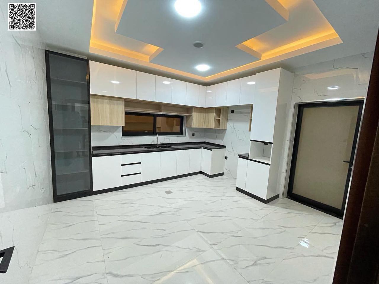 Kitchen Work with Storeroom